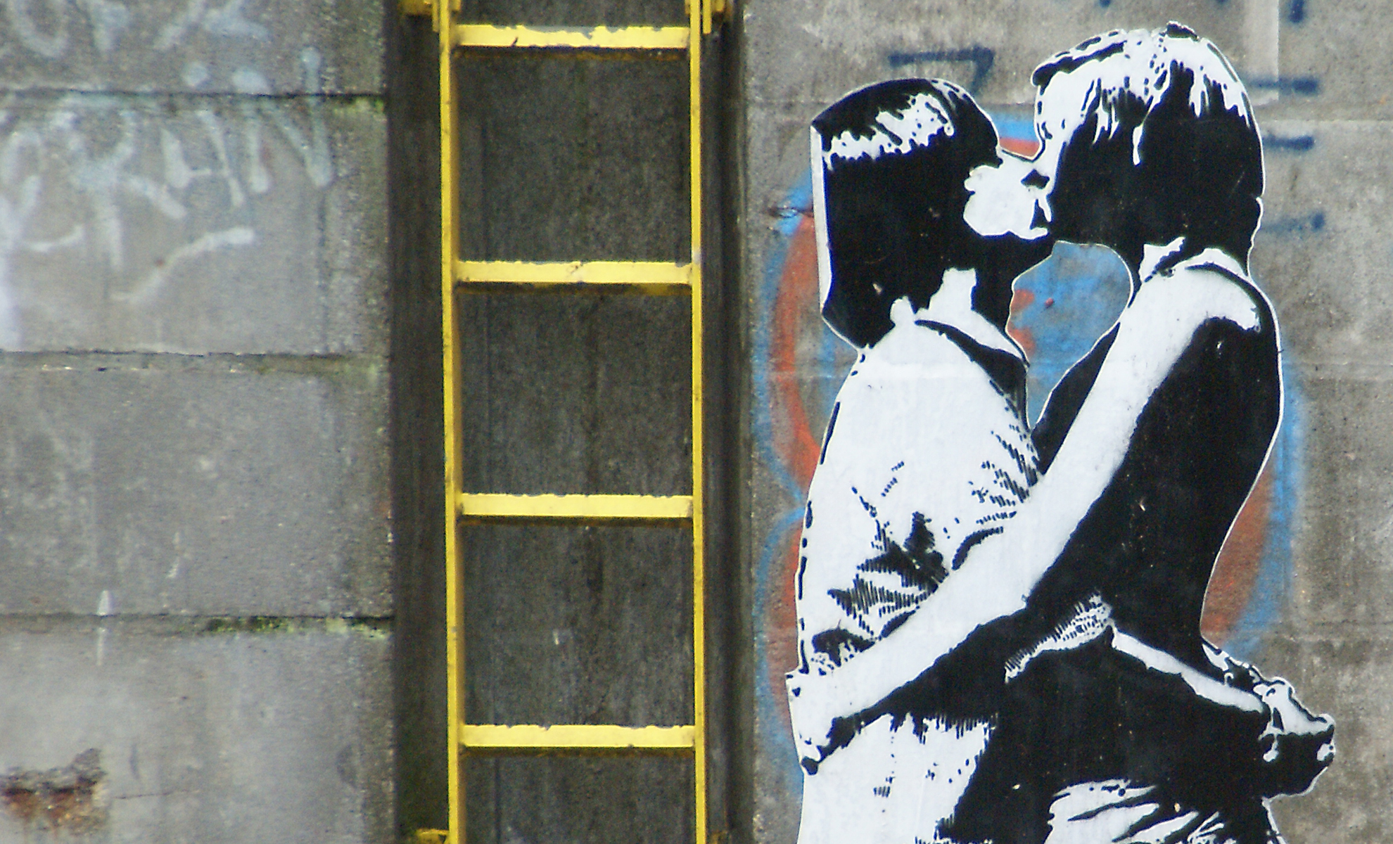 HD Wallpaper cutout kissing by humburgonline
